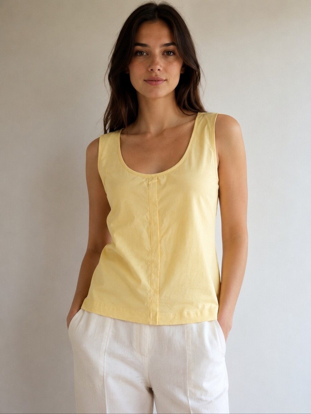 ❤️ AKRIS PUNTO SCOOP NECK SLEEVELESS TOP, YELLOW, 10